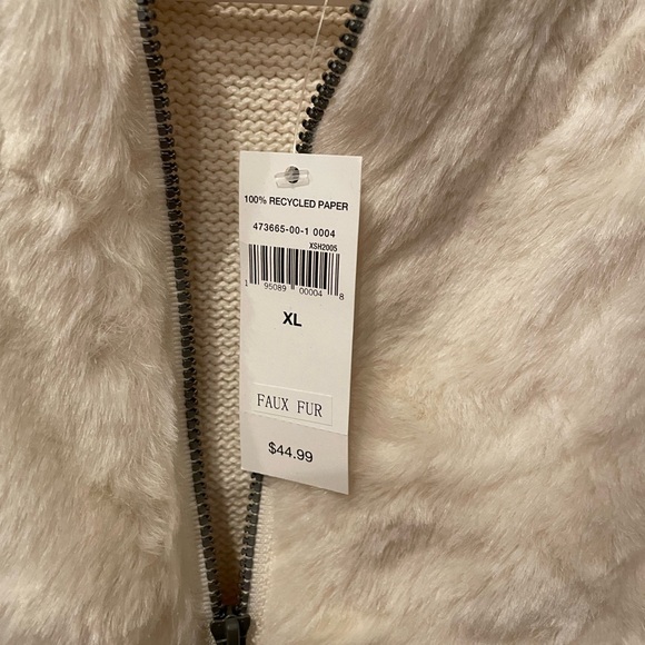 NWT girls faux fur sweater vest size Xl - Picture 3 of 4